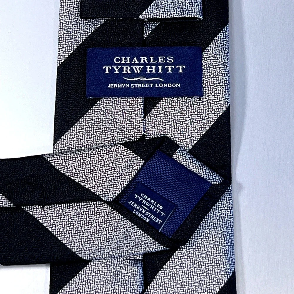 Charles Tyrwhitt Mens Silk Necktie Classic Navy Blue Silver Grey Striped career